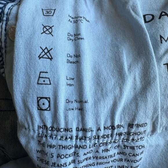 DANIEL BLUE Modern Tapered Denim 32 fits 30 - Picture 4 of 8